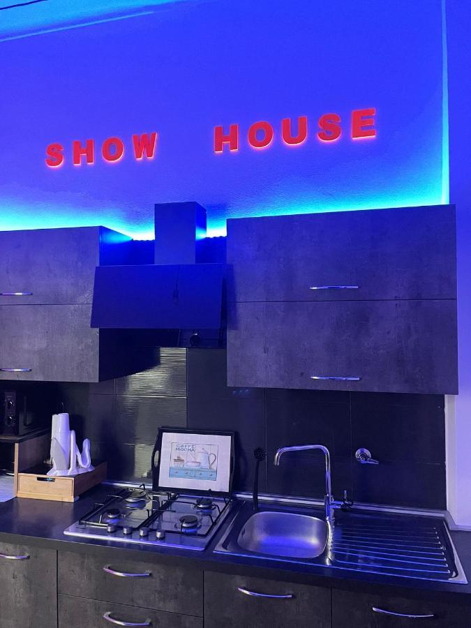 Show House Turin Exteriör bild